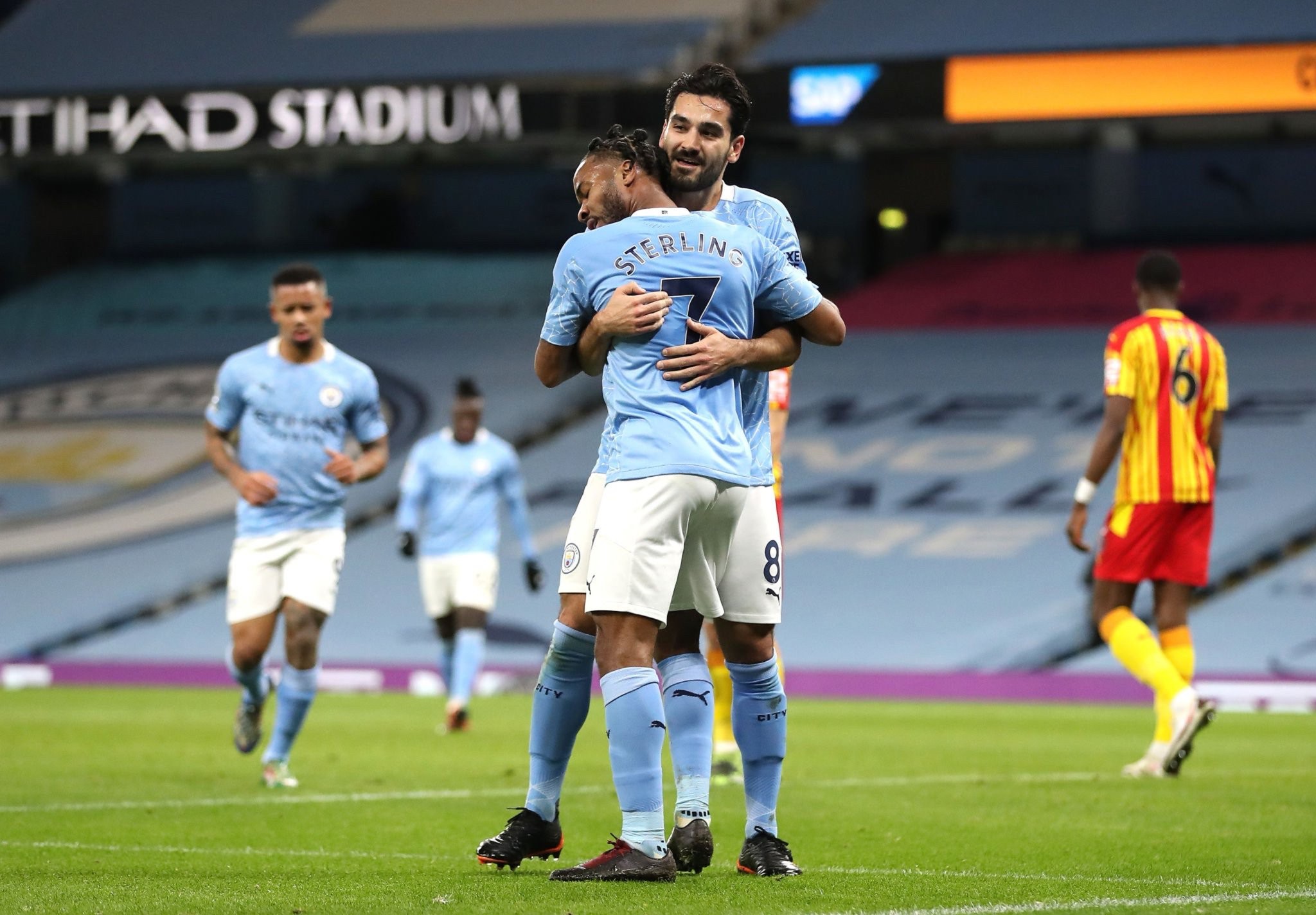 因此他的状 因此他的状