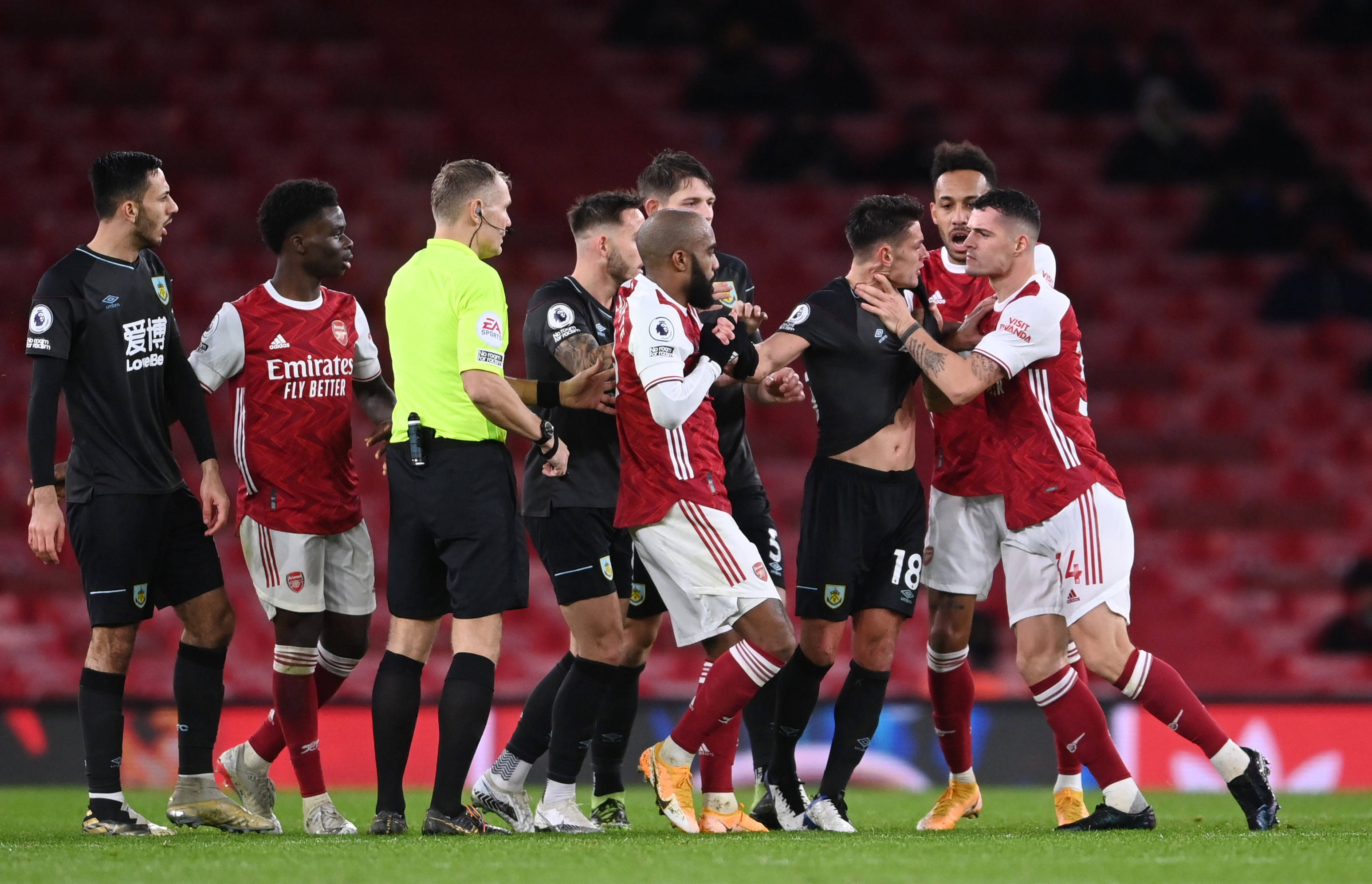 里的领导下 里的领导下